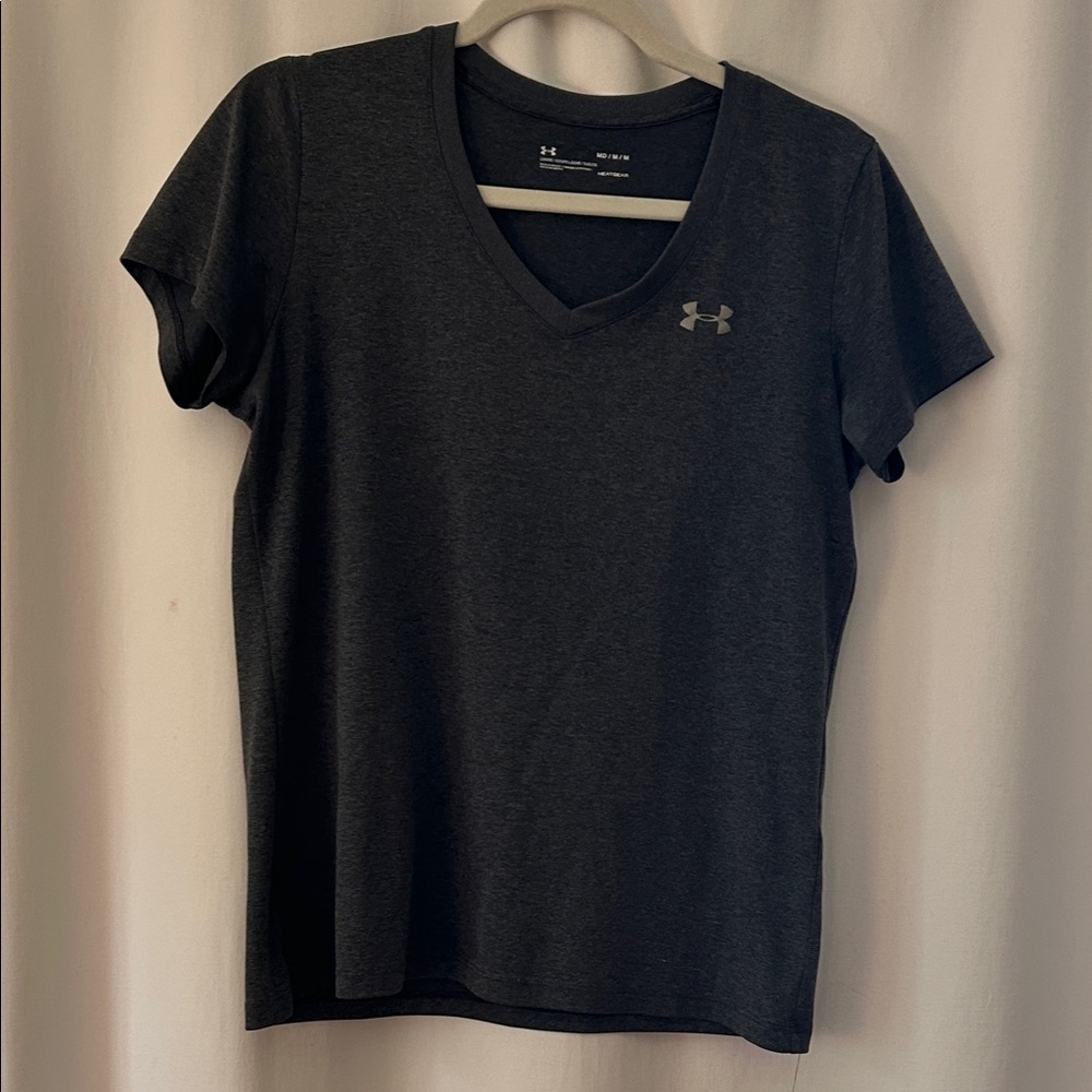 Under Armour Women's Grey V-Neck Top